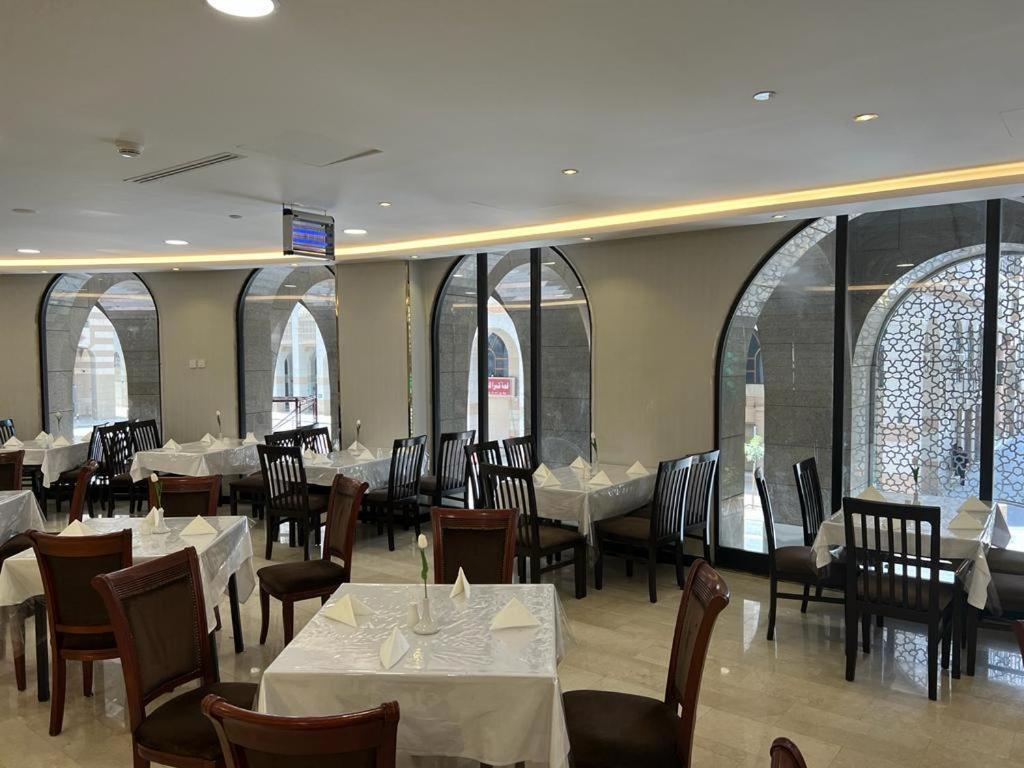 Al Ansar Golden Tulip Medina Exterior foto