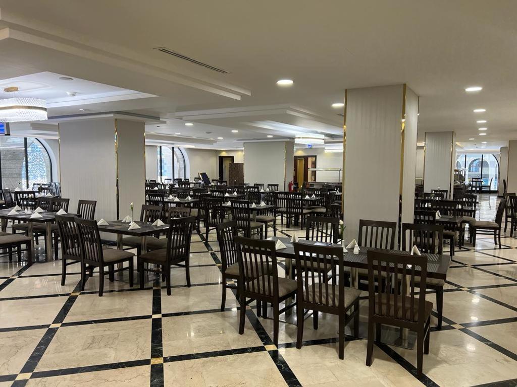 Al Ansar Golden Tulip Medina Exterior foto