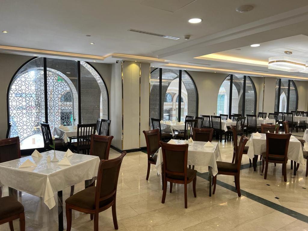 Al Ansar Golden Tulip Medina Exterior foto